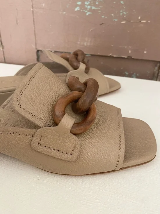 Pedro Garcia Enna Taupe Leather Slide Mules with Wooden Chain size 37.5 - Picture 2 of 11